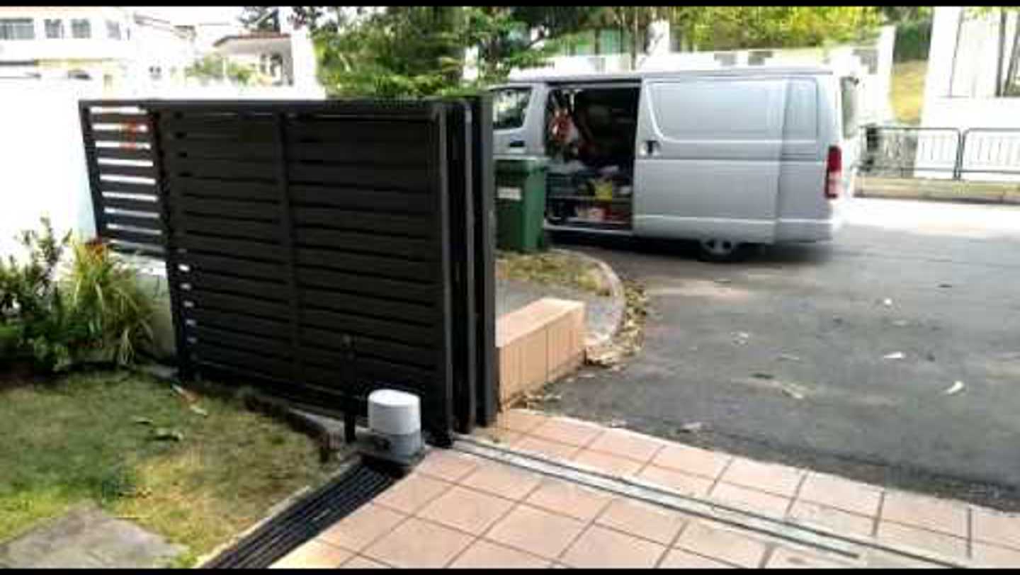 Fast double leaf gate system