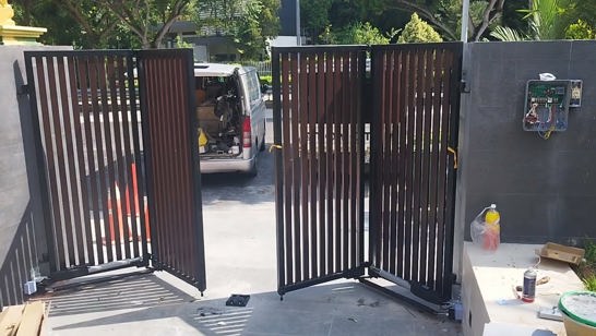 Auto Trackless Folding Gate Singapore | JL Autogate Engineering